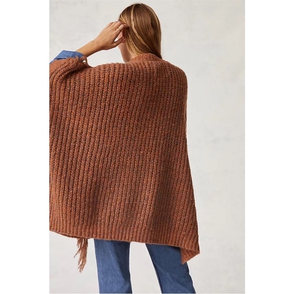 Anthropologie Knit Marled Fringe Poncho Bronze - Picture 4 of 13